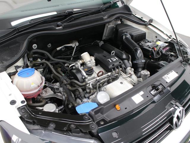 ポロ TSIハイライン フルセグナビ Bluetooth DVD再生 ETC Bソナー オートエアコン 純正アルミホイール フロントフォグランプ アームレスト(65枚目)