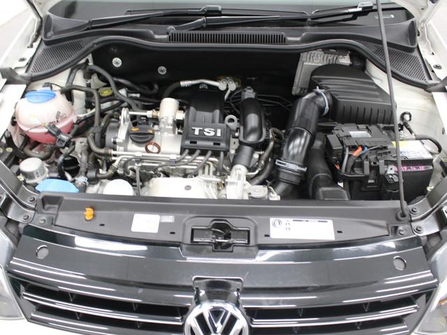 ポロ TSIハイライン フルセグナビ Bluetooth DVD再生 ETC Bソナー オートエアコン 純正アルミホイール フロントフォグランプ アームレスト(66枚目)