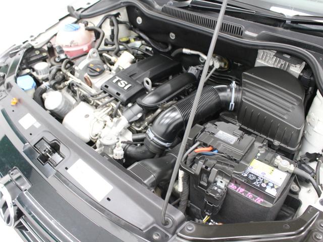 ポロ TSIハイライン フルセグナビ Bluetooth DVD再生 ETC Bソナー オートエアコン 純正アルミホイール フロントフォグランプ アームレスト(67枚目)