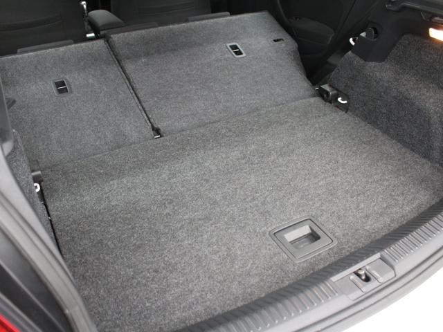 ポロ ＴＳＩハイライン　フルセグナビ　Ｂｌｕｅｔｏｏｔｈ　ＵＳＢ入力　Ｂカメラ　ＥＴＣ　ＨＩＤヘッドライト　フロントフォグランプ　純正アルミホイール　オートエアコン　アームレスト（38枚目）