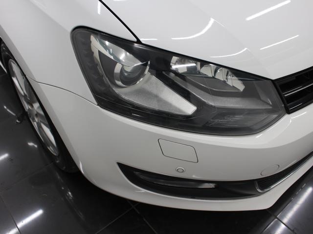 ポロ ＴＳＩハイライン　フルセグナビ　Ｂｌｕｅｔｏｏｔｈ　ＵＳＢ入力　Ｂカメラ　ＥＴＣ　ＨＩＤヘッドライト　フロントフォグランプ　純正アルミホイール　オートエアコン　アームレスト（60枚目）