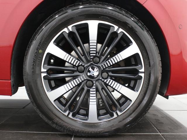 ２０８ アリュール　ファンエディション　ディスプレイオーディオ　カープレイ　Ｂｌｕｅｔｏｏｔｈ　Ｂカメラ　ＥＴＣ　オートライト　純正アルミホイール　オートエアコン　クルコン　アイドリングストップ　衝突被害軽減ブレーキ（21枚目）