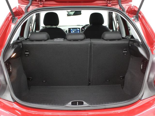 ２０８ アリュール　ファンエディション　ディスプレイオーディオ　カープレイ　Ｂｌｕｅｔｏｏｔｈ　Ｂカメラ　ＥＴＣ　オートライト　純正アルミホイール　オートエアコン　クルコン　アイドリングストップ　衝突被害軽減ブレーキ（33枚目）