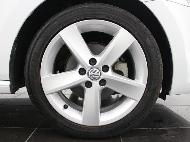 ポロ ＴＳＩハイライン　フルセグナビ　Ｂｌｕｅｔｏｏｔｈ　ＵＳＢ入力　Ｂカメラ　ＬＥＤライト　オートライト　純正ＡＷ　ＥＴＣ　クルコン　衝突被害軽減ブレーキ　ハーフレザーシート　シートヒーター　ステリモ　パドルシフト（21枚目）