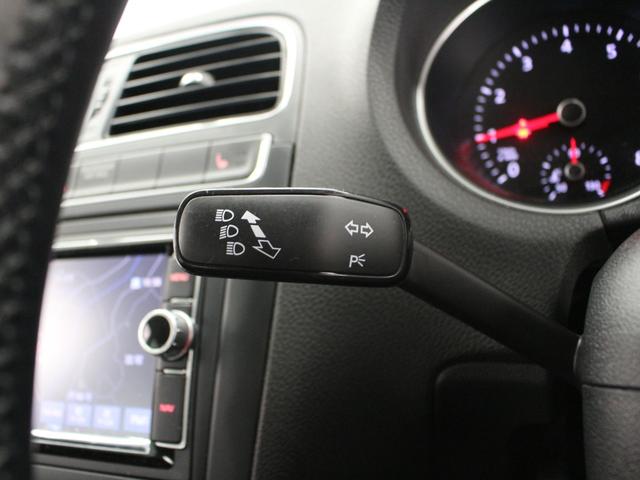 ポロ ＴＳＩハイライン　フルセグナビ　Ｂｌｕｅｔｏｏｔｈ　ＵＳＢ入力　Ｂカメラ　ＬＥＤライト　オートライト　純正ＡＷ　ＥＴＣ　クルコン　衝突被害軽減ブレーキ　ハーフレザーシート　シートヒーター　ステリモ　パドルシフト（45枚目）