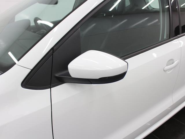 ポロ ＴＳＩハイライン　フルセグナビ　Ｂｌｕｅｔｏｏｔｈ　ＵＳＢ入力　Ｂカメラ　ＬＥＤライト　オートライト　純正ＡＷ　ＥＴＣ　クルコン　衝突被害軽減ブレーキ　ハーフレザーシート　シートヒーター　ステリモ　パドルシフト（62枚目）