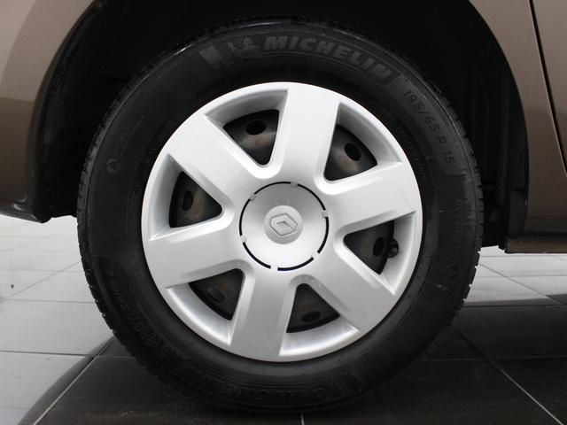 フルセグナビ　Ｂｌｕｅｔｏｏｔｈ　ＵＳＢ入力　バックカメラ　オートエアコン　ＥＴＣ　オートライト　マルチルーフレール　フォグランプ　スライドドア