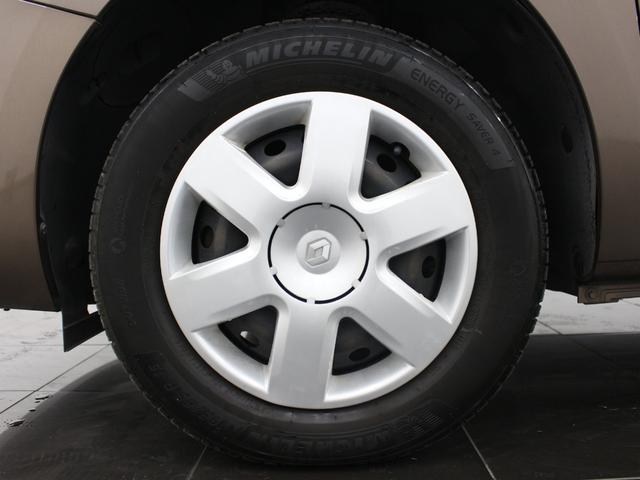 フルセグナビ　Ｂｌｕｅｔｏｏｔｈ　ＵＳＢ入力　バックカメラ　オートエアコン　ＥＴＣ　オートライト　マルチルーフレール　フォグランプ　スライドドア