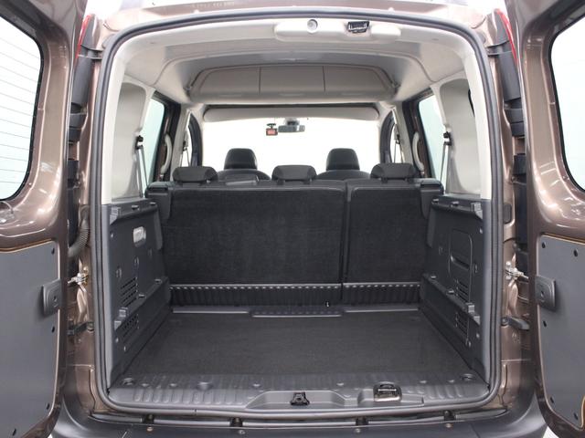 フルセグナビ　Ｂｌｕｅｔｏｏｔｈ　ＵＳＢ入力　バックカメラ　オートエアコン　ＥＴＣ　オートライト　マルチルーフレール　フォグランプ　スライドドア