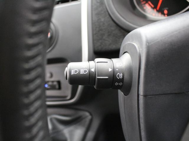 フルセグナビ　Ｂｌｕｅｔｏｏｔｈ　ＵＳＢ入力　バックカメラ　オートエアコン　ＥＴＣ　オートライト　マルチルーフレール　フォグランプ　スライドドア