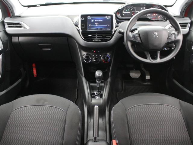 フルセグナビ　Ｂｌｕｅｔｏｏｔｈ　ＵＳＢ入力　ＨＩＤライト　オートライト　純正アルミホイール　ＥＴＣ　アイドリングストップ　アクティブシティーブレーキ　クルコン　バックカメラ　ステアリングリモコン