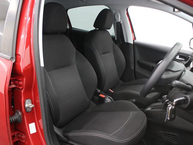 フルセグナビ　Ｂｌｕｅｔｏｏｔｈ　ＵＳＢ入力　ＨＩＤライト　オートライト　純正アルミホイール　ＥＴＣ　アイドリングストップ　アクティブシティーブレーキ　クルコン　バックカメラ　ステアリングリモコン