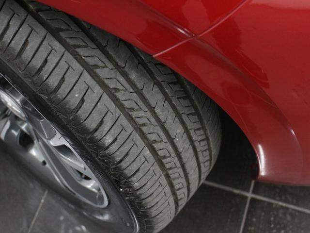 フルセグナビ　Ｂｌｕｅｔｏｏｔｈ　ＵＳＢ入力　ＨＩＤライト　オートライト　純正アルミホイール　ＥＴＣ　アイドリングストップ　アクティブシティーブレーキ　クルコン　バックカメラ　ステアリングリモコン