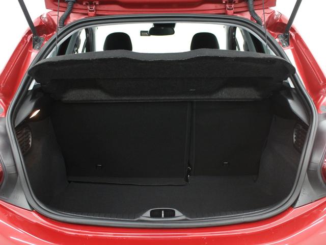 フルセグナビ　Ｂｌｕｅｔｏｏｔｈ　ＵＳＢ入力　ＨＩＤライト　オートライト　純正アルミホイール　ＥＴＣ　アイドリングストップ　アクティブシティーブレーキ　クルコン　バックカメラ　ステアリングリモコン