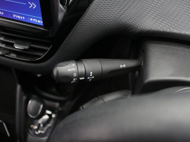 フルセグナビ　Ｂｌｕｅｔｏｏｔｈ　ＵＳＢ入力　ＨＩＤライト　オートライト　純正アルミホイール　ＥＴＣ　アイドリングストップ　アクティブシティーブレーキ　クルコン　バックカメラ　ステアリングリモコン