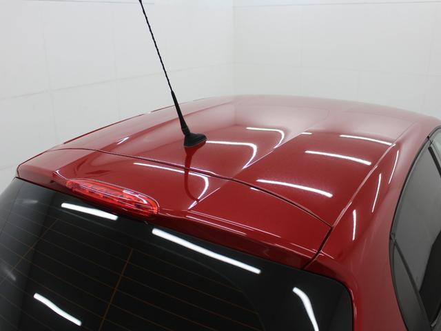 フルセグナビ　Ｂｌｕｅｔｏｏｔｈ　ＵＳＢ入力　ＨＩＤライト　オートライト　純正アルミホイール　ＥＴＣ　アイドリングストップ　アクティブシティーブレーキ　クルコン　バックカメラ　ステアリングリモコン