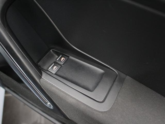 ザ・ビートル デザイン 純正ナビ フルセグ Bluetooth USB入力 バックカメラ ブラインドスポットモニター ETC Pスタート マニュアルモード スマートキー クルコン HIDヘッドライト オートライト 純正AW(49枚目)