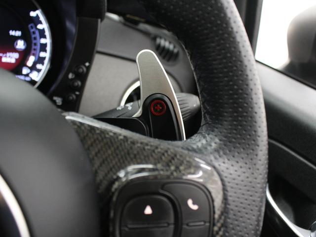 アバルト５９５ コンペティツィオーネ　フルセグナビ　Ｂｌｕｅｔｏｏｔｈ　ＵＳＢ入力　ＥＴＣ　オートＡＣ　Ｂカメラ　パドルシフト　ＴＦＴメーター　サベルトスポーツシート　レコードモンツァマフラー　ＨＩＤライト　純正ＡＷ　Ｂソナー　後期モデル（41枚目）