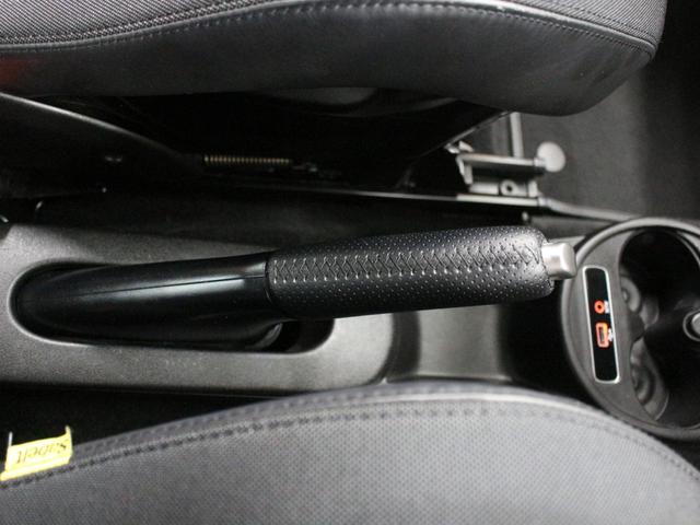 アバルト５９５ コンペティツィオーネ　フルセグナビ　Ｂｌｕｅｔｏｏｔｈ　ＵＳＢ入力　ＥＴＣ　オートＡＣ　Ｂカメラ　パドルシフト　ＴＦＴメーター　サベルトスポーツシート　レコードモンツァマフラー　ＨＩＤライト　純正ＡＷ　Ｂソナー　後期モデル（49枚目）