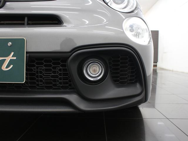 アバルト５９５ コンペティツィオーネ　フルセグナビ　Ｂｌｕｅｔｏｏｔｈ　ＵＳＢ入力　ＥＴＣ　オートＡＣ　Ｂカメラ　パドルシフト　ＴＦＴメーター　サベルトスポーツシート　レコードモンツァマフラー　ＨＩＤライト　純正ＡＷ　Ｂソナー　後期モデル（71枚目）