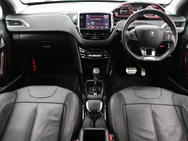 ２００８ ＧＴライン　ブラックパック　限定車　純正オーディオ　カープレイ　Ｂｌｕｅｔｏｏｔｈ　ＵＳＢ入力　オートライト　ＥＴＣ　Ｃセンサー　グリップコントロール　パークアシスト　衝突被害軽減システム　クルコン　シートヒーター　Ｂカメラ（5枚目）