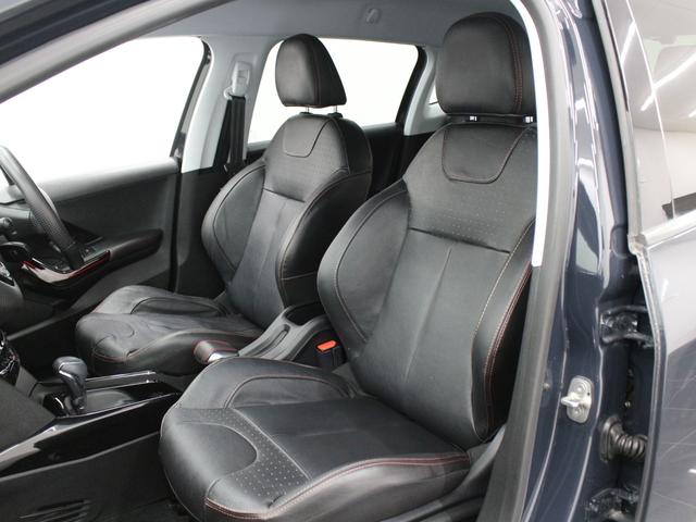 ２００８ ＧＴライン　ブラックパック　限定車　純正オーディオ　カープレイ　Ｂｌｕｅｔｏｏｔｈ　ＵＳＢ入力　オートライト　ＥＴＣ　Ｃセンサー　グリップコントロール　パークアシスト　衝突被害軽減システム　クルコン　シートヒーター　Ｂカメラ（12枚目）