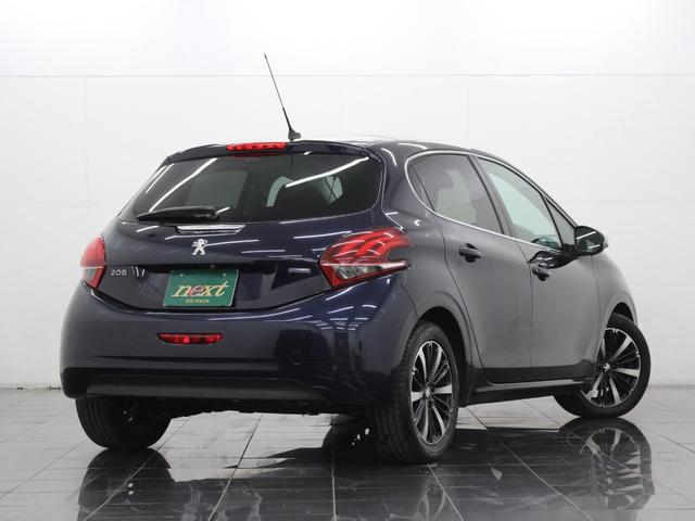 ２０８ アリュール　シエロプラス　純正ナビ　フルセグ　Ｂｌｕｅｔｏｏｔｈ　Ｂカメラ　ＵＳＢ入力　ＥＴＣ　オートライト　オートエアコン　純正ＡＷ　Ｂソナー　衝突被害軽減システム　アイドリングストップ　パノラマガラスルーフ　限定車（2枚目）