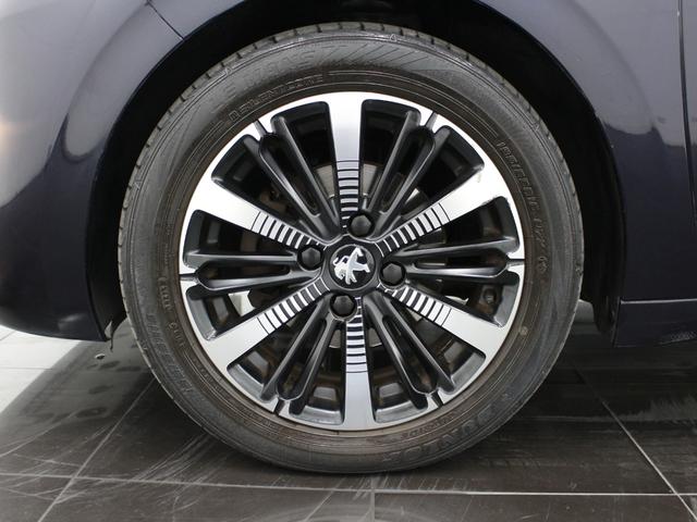 ２０８ アリュール　シエロプラス　純正ナビ　フルセグ　Ｂｌｕｅｔｏｏｔｈ　Ｂカメラ　ＵＳＢ入力　ＥＴＣ　オートライト　オートエアコン　純正ＡＷ　Ｂソナー　衝突被害軽減システム　アイドリングストップ　パノラマガラスルーフ　限定車（24枚目）