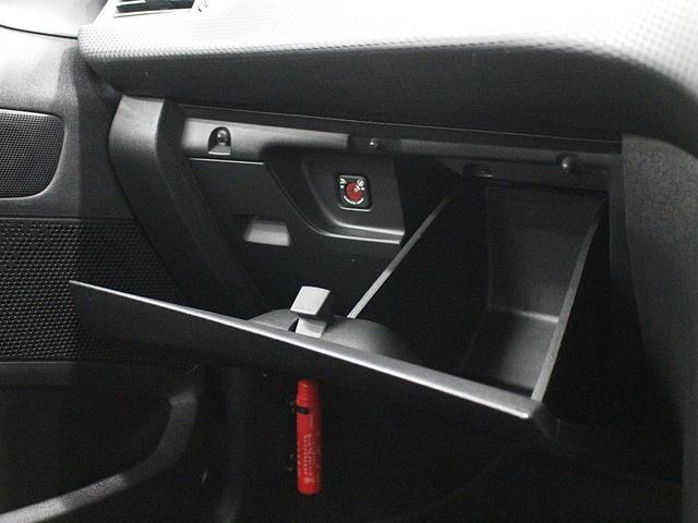 ２０８ アリュール　シエロプラス　純正ナビ　フルセグ　Ｂｌｕｅｔｏｏｔｈ　Ｂカメラ　ＵＳＢ入力　ＥＴＣ　オートライト　オートエアコン　純正ＡＷ　Ｂソナー　衝突被害軽減システム　アイドリングストップ　パノラマガラスルーフ　限定車（43枚目）