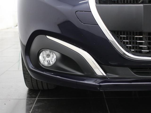 ２０８ アリュール　シエロプラス　純正ナビ　フルセグ　Ｂｌｕｅｔｏｏｔｈ　Ｂカメラ　ＵＳＢ入力　ＥＴＣ　オートライト　オートエアコン　純正ＡＷ　Ｂソナー　衝突被害軽減システム　アイドリングストップ　パノラマガラスルーフ　限定車（68枚目）