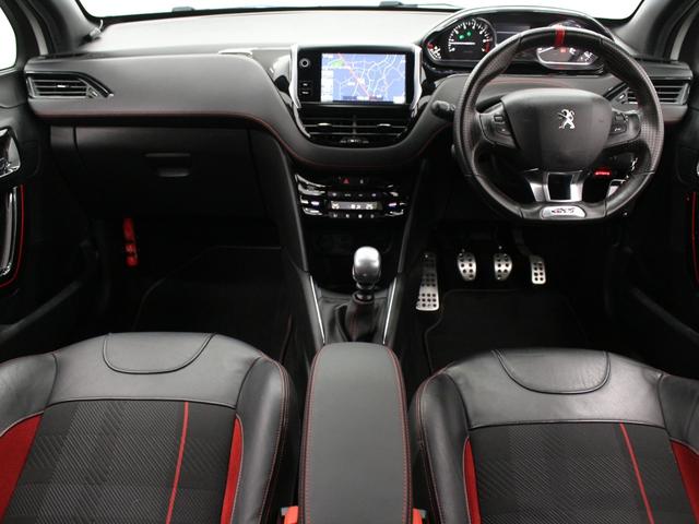 ２０８ ＧＴｉ　純正ナビ　フルセグ　Ｂｌｕｅｔｏｏｔｈ　ＵＳＢ入力　ＥＴＣ　ＬＥＤヘッドライト　オートライト　オートＡＣ　クルコン　Ｂソナー　衝突被害軽減システム　純正ＡＷ　ハーフレザーシート　６ＭＴ（5枚目）