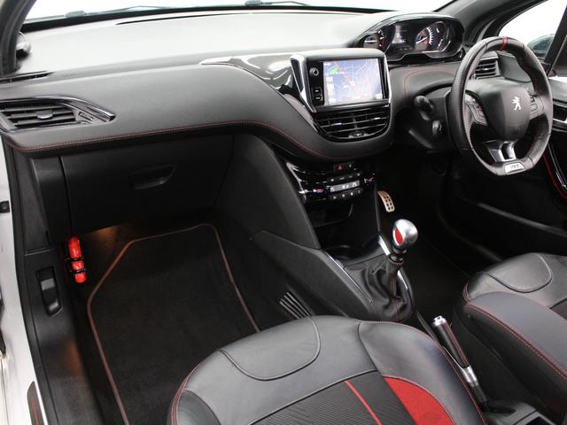 ２０８ ＧＴｉ　純正ナビ　フルセグ　Ｂｌｕｅｔｏｏｔｈ　ＵＳＢ入力　ＥＴＣ　ＬＥＤヘッドライト　オートライト　オートＡＣ　クルコン　Ｂソナー　衝突被害軽減システム　純正ＡＷ　ハーフレザーシート　６ＭＴ（11枚目）