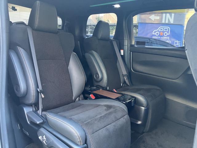 アルファードハイブリッド Ｓ　タイプゴールドＩＩ　モデリスタフルエアロ／ＢＳＭ／デジタルインナーミラー／ツインサンルーフ／後席モニター／三眼ＬＥＤ／ＴＲＤブレースセット／２０２５レグノＧＲ－Ｘ３／スマートキー×２（13枚目）