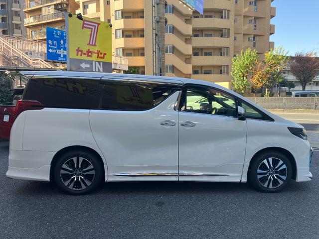 アルファードハイブリッド Ｓ　タイプゴールドＩＩ　モデリスタフルエアロ／ＢＳＭ／デジタルインナーミラー／ツインサンルーフ／後席モニター／三眼ＬＥＤ／ＴＲＤブレースセット／２０２５レグノＧＲ－Ｘ３／スマートキー×２（16枚目）