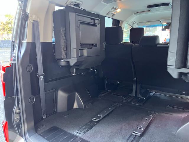 デリカＤ：５ Ｐ　アルパイン１１インチナビ／アルパイン後席モニター、社外ユニバーサルステップ／全方向カメラ／ブラインドスポットモニター、ＥＴＣ、ＬＥＤライト（15枚目）