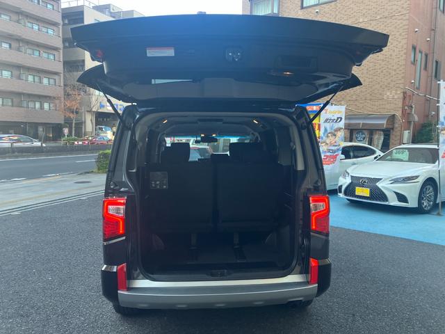 デリカＤ：５ Ｐ　アルパイン１１インチナビ／アルパイン後席モニター、社外ユニバーサルステップ／全方向カメラ／ブラインドスポットモニター、ＥＴＣ、ＬＥＤライト（31枚目）