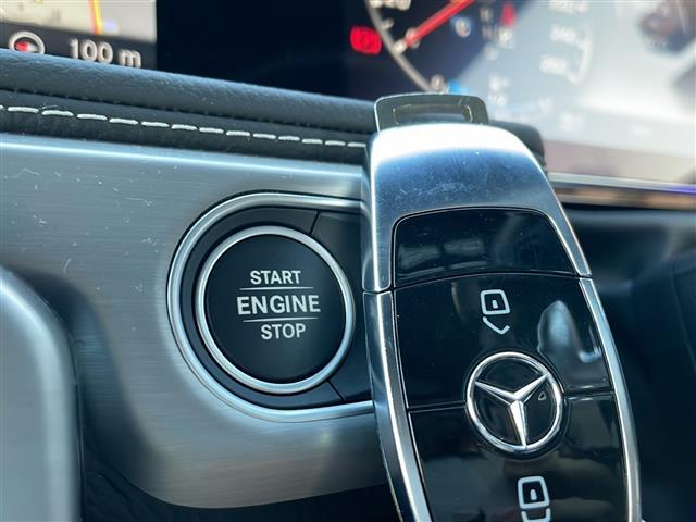 Ｇクラス Ｇ４００ｄ　ＡＭＧライン　ワンオーナー／ラグジュアリーパッケージ／Ｇ　ｍａｎｕｆａｋｔｕｒプログラム／アダプティブダンピングシステム／ＡＭＧラインパッケージ／ブルメスターオーディオ／レーダークルーズコントロール／ＥＴＣ２．０（12枚目）