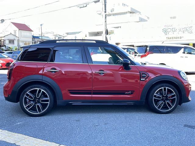 ＭＩＮＩ ジョンクーパーワークス　クロスオーバー　純正ナビ／ＡＭ・ＦＭ／バックカメラ／コーナーセンサー／クルーズコントロール／シートヒーター／ヘッドアップディスプレイ／パワーバックドア／インテリジェントセーフティ／レッドキャリパー／ルーフレール（33枚目）