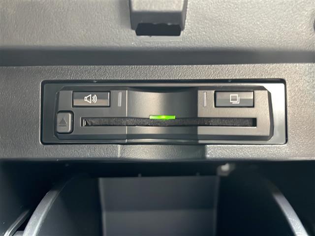 アルファード ２．５Ｓ　Ｃパッケージ　ワンオーナー／ＡＬＰＩＮＥナビ／ＡＬＰＩＮＥフルエアロ／ＡＬＰＩＮＥフリップダウンモニター／デジタルインナーミラー／ツインムーンルーフ／パワーシート／シートヒーター／エアーシート／ＥＴＣ／オットマン（12枚目）