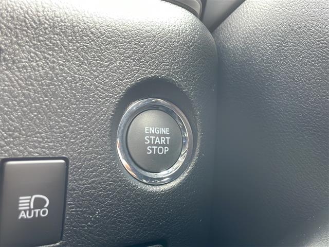 アルファード ２．５Ｓ　Ｃパッケージ　ワンオーナー／ＡＬＰＩＮＥナビ／ＡＬＰＩＮＥフルエアロ／ＡＬＰＩＮＥフリップダウンモニター／デジタルインナーミラー／ツインムーンルーフ／パワーシート／シートヒーター／エアーシート／ＥＴＣ／オットマン（13枚目）