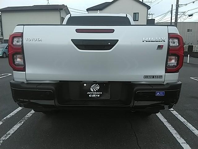 ハイラックス Ｚ　ＧＲスポーツ　ワンオーナー　キーレス　ナビ　１８アルミホイール　アイドリングストップ　ディーゼル　エアバッグ　電動シート　オートマ　フル装備　安全装備　助手席エアバッグ　サイドエアバッグ　衝突被害軽減システム（5枚目）