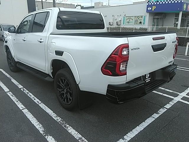 ハイラックス Ｚ　ＧＲスポーツ　ワンオーナー　キーレス　ナビ　１８アルミホイール　アイドリングストップ　ディーゼル　エアバッグ　電動シート　オートマ　フル装備　安全装備　助手席エアバッグ　サイドエアバッグ　衝突被害軽減システム（18枚目）