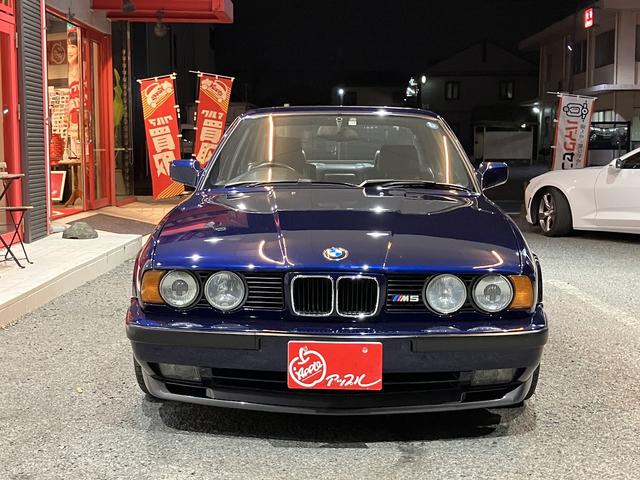 Ｍ５ Ｍ５　Ｅ３４　直６　シルキーシックス　前期型　正規ディーラー車　５ＭＴ　右ハンドル　レザーシート　パワーシート　サンルーフ　純正１７インチＡＷ　エアコン　記録簿あり　キルスイッチ（2枚目）