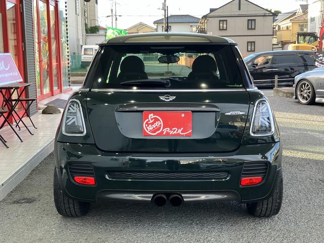 MINI ジョンクーパWワールドチャンピオンシップ50 国内限定10台 6MT R56 限定色コンナットグリーン サイン入りボンネットストライプ レザーシート JCW専用エアロ 専用17インチAW アルカンターラステアリング ETC レーダー探知機(11枚目)