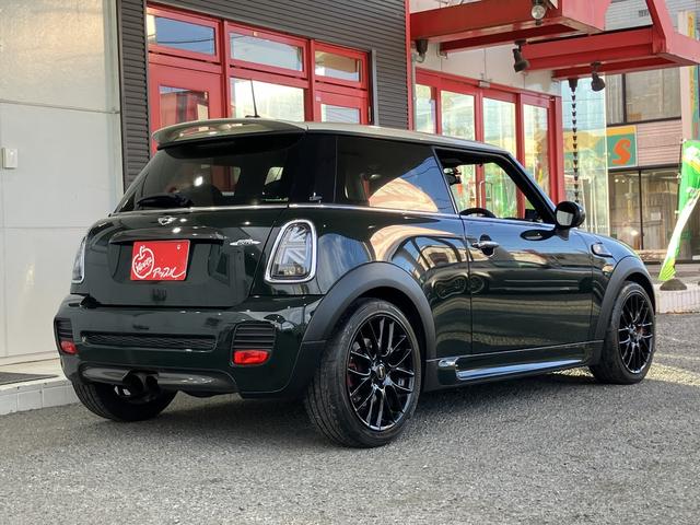 MINI ジョンクーパWワールドチャンピオンシップ50 国内限定10台 6MT R56 限定色コンナットグリーン サイン入りボンネットストライプ レザーシート JCW専用エアロ 専用17インチAW アルカンターラステアリング ETC レーダー探知機(15枚目)