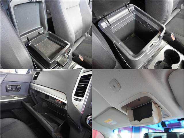 パジェロ ロング　ＧＲ　４ＷＤ　ディーゼルターボ　リアデフロック付　パナソニックナビ　ＴＶ　バックカメラ　前席シートヒーター　７人乗り　スキッドプレート　キーレス　ＥＴＣ　フォグライト　横滑り防止　１７インチアルミ（17枚目）