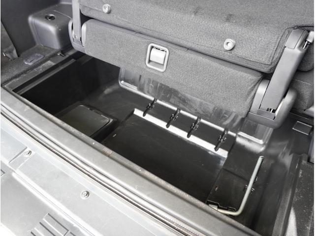 パジェロ ロング　ＧＲ　４ＷＤ　ディーゼルターボ　リアデフロック付　パナソニックナビ　ＴＶ　バックカメラ　前席シートヒーター　７人乗り　スキッドプレート　キーレス　ＥＴＣ　フォグライト　横滑り防止　１７インチアルミ（42枚目）