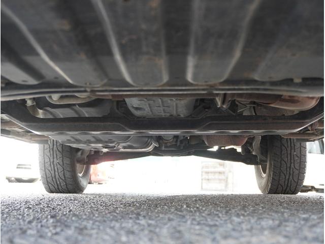 パジェロ ロング　ＧＲ　４ＷＤ　ディーゼルターボ　リアデフロック付　パナソニックナビ　ＴＶ　バックカメラ　前席シートヒーター　７人乗り　スキッドプレート　キーレス　ＥＴＣ　フォグライト　横滑り防止　１７インチアルミ（60枚目）