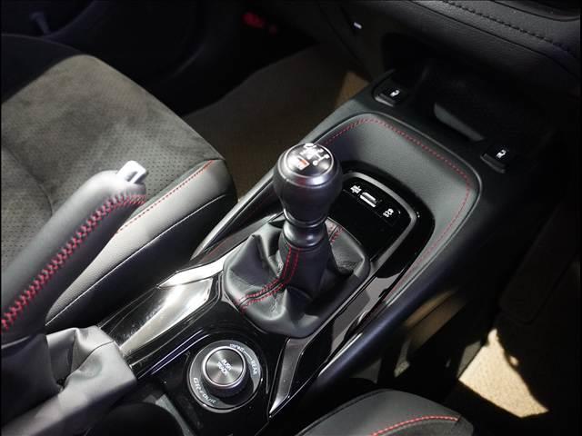 ＧＲカローラ ＲＺ　禁煙車　４ＷＤ　６速ミッション　ディスプレイオーディオ　バックカメラ　ヘッドアップディスプレイ　ブラインドスポットモニター　シートヒーター　ステアリングヒーター　レッドステッチシート（13枚目）