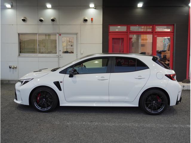 ＧＲカローラ ＲＺ　禁煙車　４ＷＤ　６速ミッション　ディスプレイオーディオ　バックカメラ　ヘッドアップディスプレイ　ブラインドスポットモニター　シートヒーター　ステアリングヒーター　レッドステッチシート（23枚目）